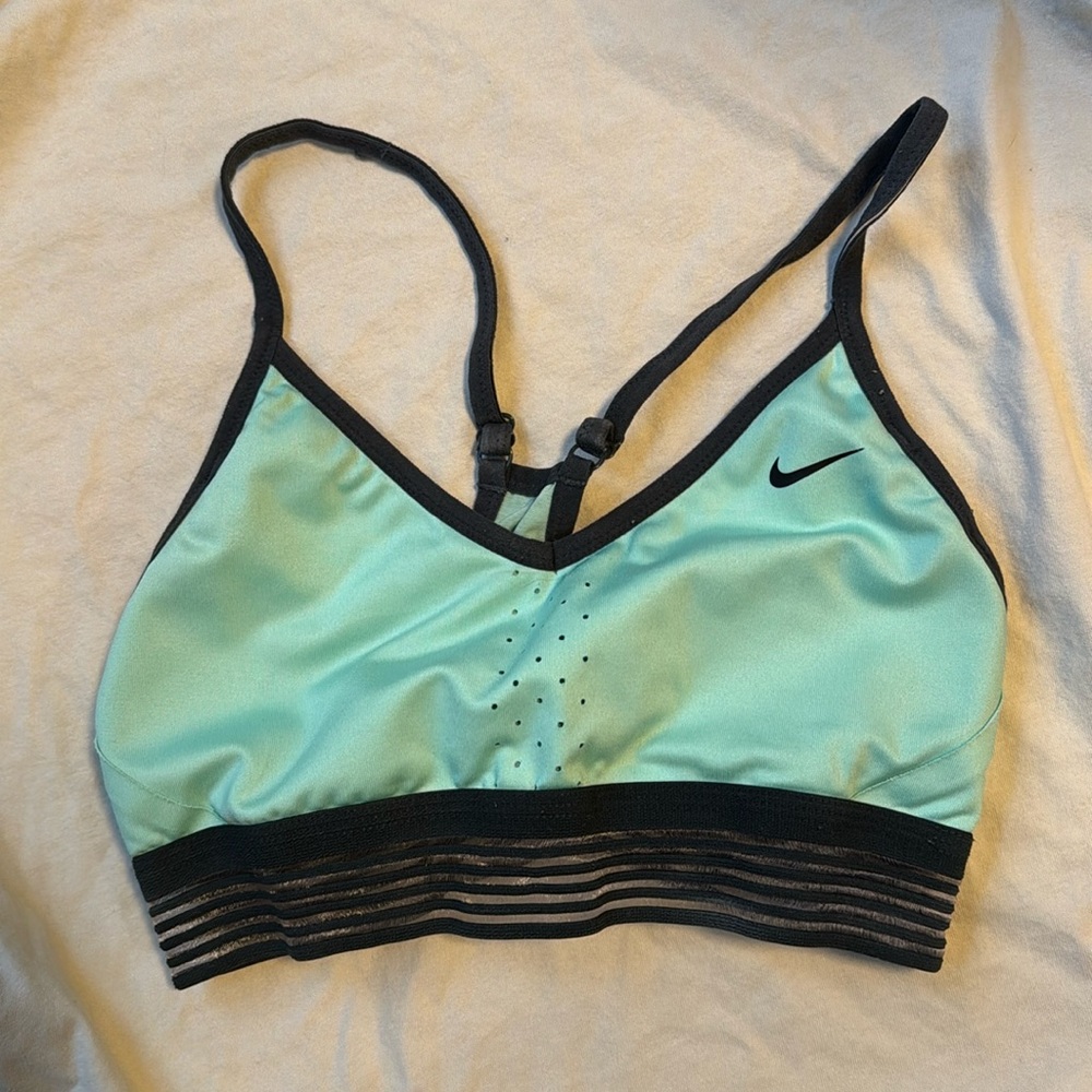 Nike dri fit mint sports bra